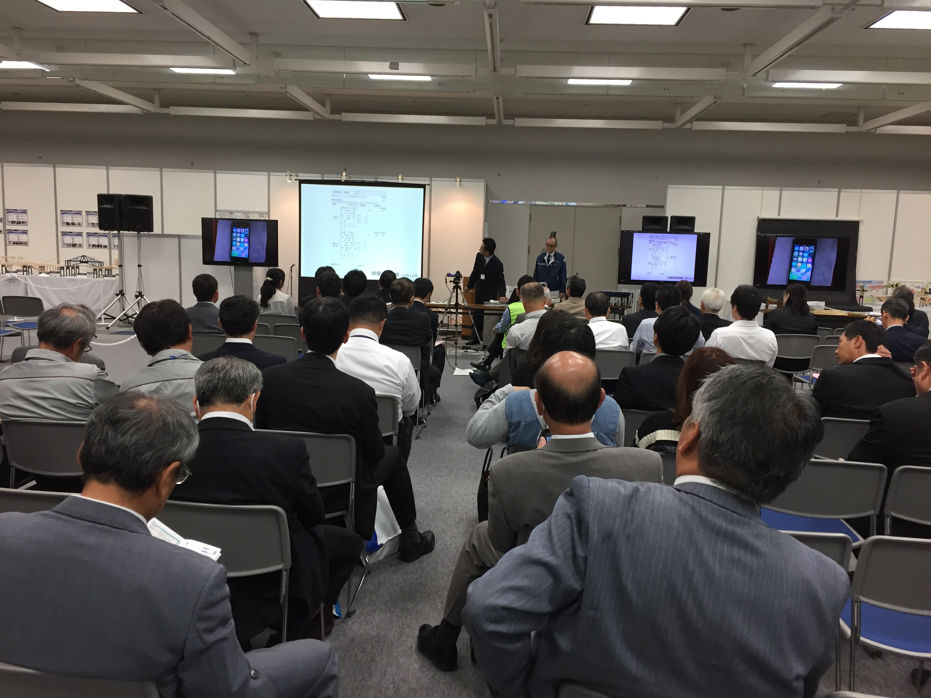 2017年度建設技術展「土木実験・プレゼン大会」 開催報告